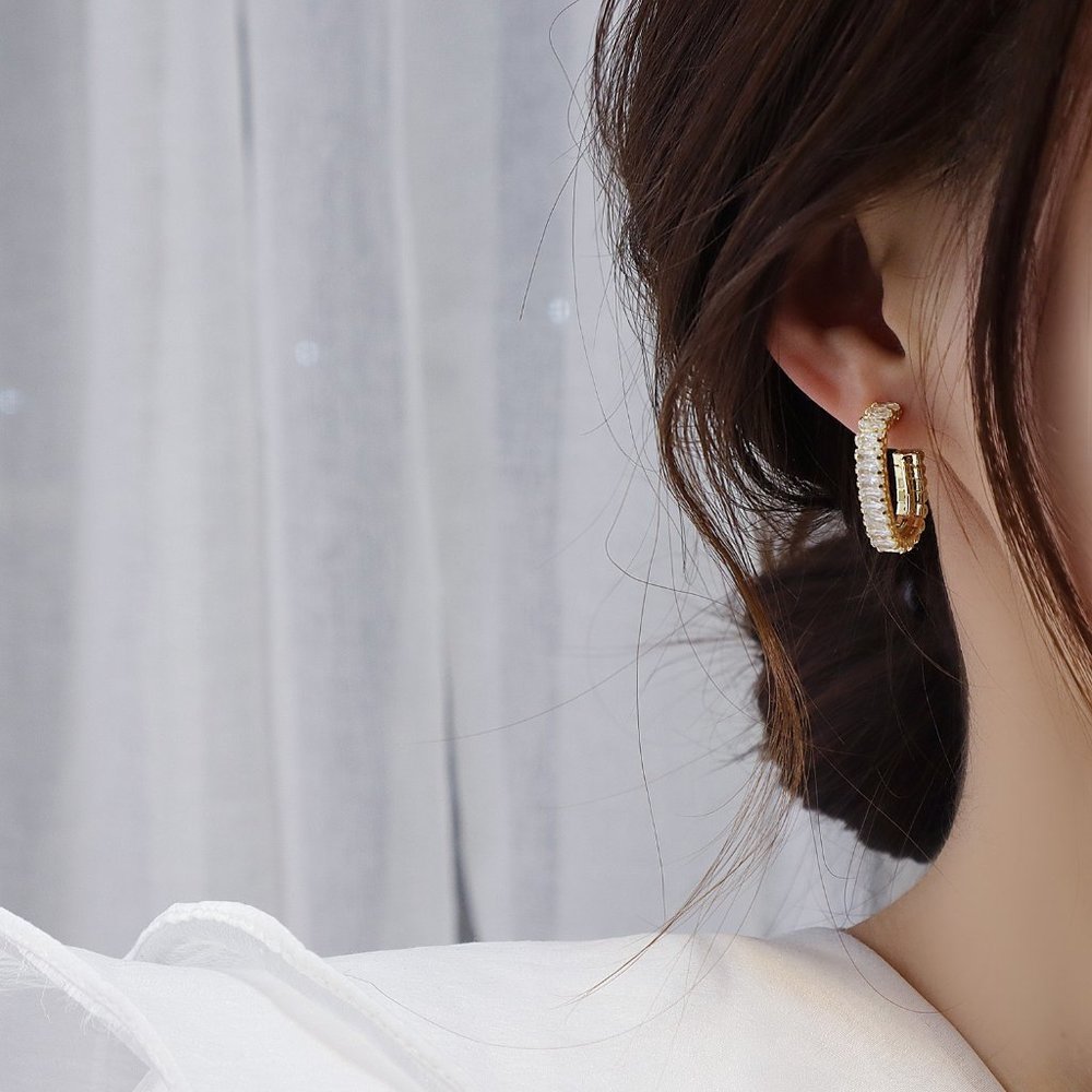 NEW 14K Gold Plated Baguette Diamond Hoop Earrings - Picture 2 of 7